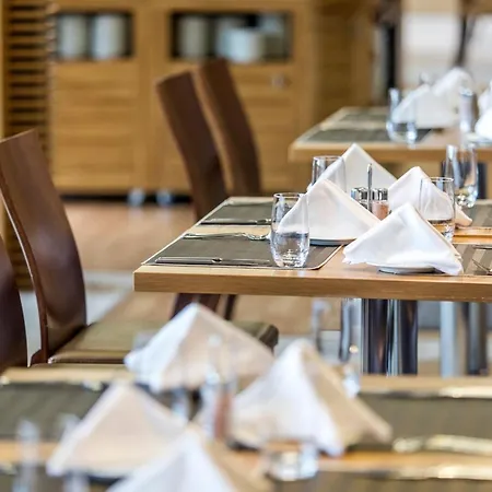 Eto Park Business & Stadium 4* Győr