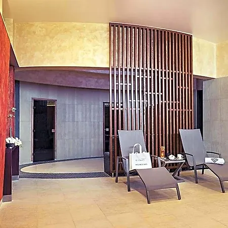Eto Park Business & Stadium ホテル 4*