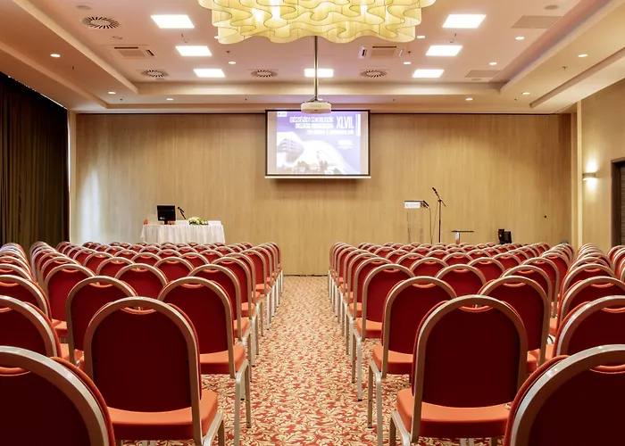 Eto Park Business & Stadium Hotel 4*
